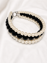 Load image into Gallery viewer, The Via in Black and Ivory Pearls